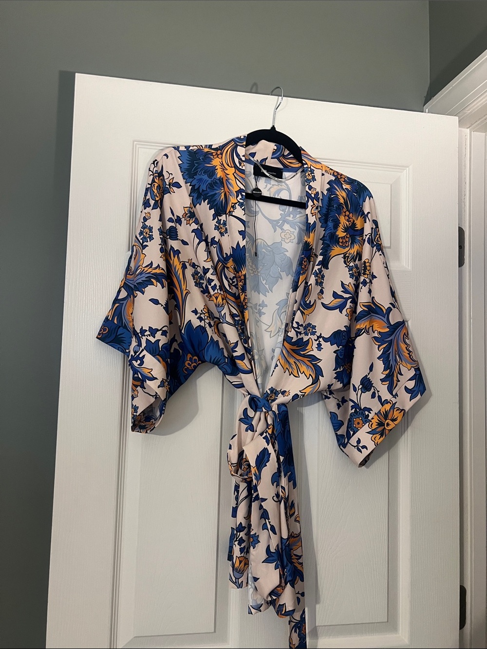 BSB Women's Blue & Cream Floral Tie-Front Kimono